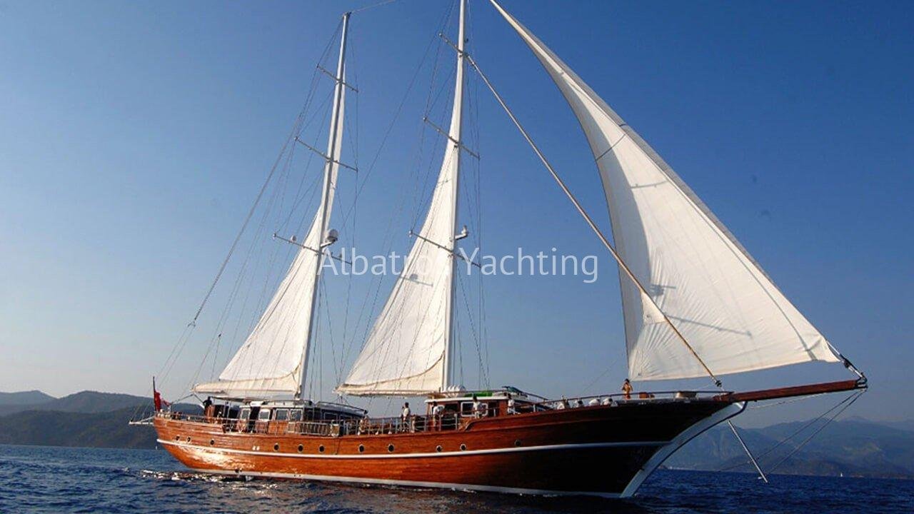 Mare Nostrum Yacht Charter - Albatros