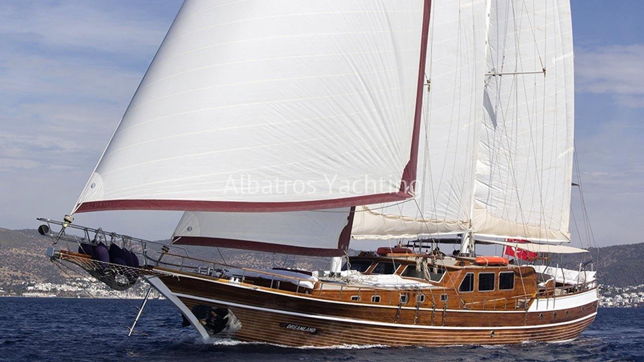 Dreamland Yacht Charter - Albatros