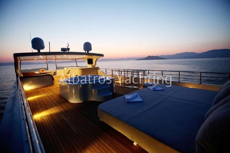 Simay S deluxe motor yacht, yacht holidays in Turkey - Albatros